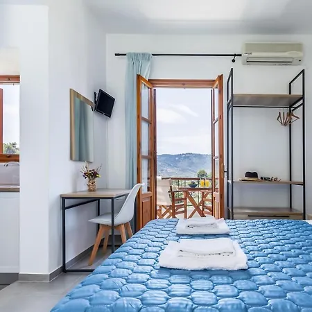 Nepheles Daire Skopelos